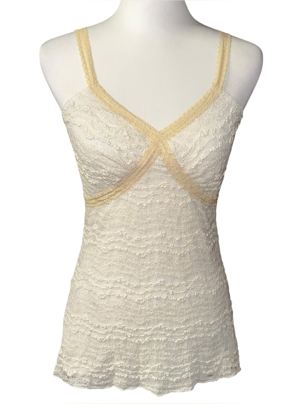 Vintage Y2K Studio Y Cream Lace Cami Tank Top Coquette Boho women’s Sz Medium